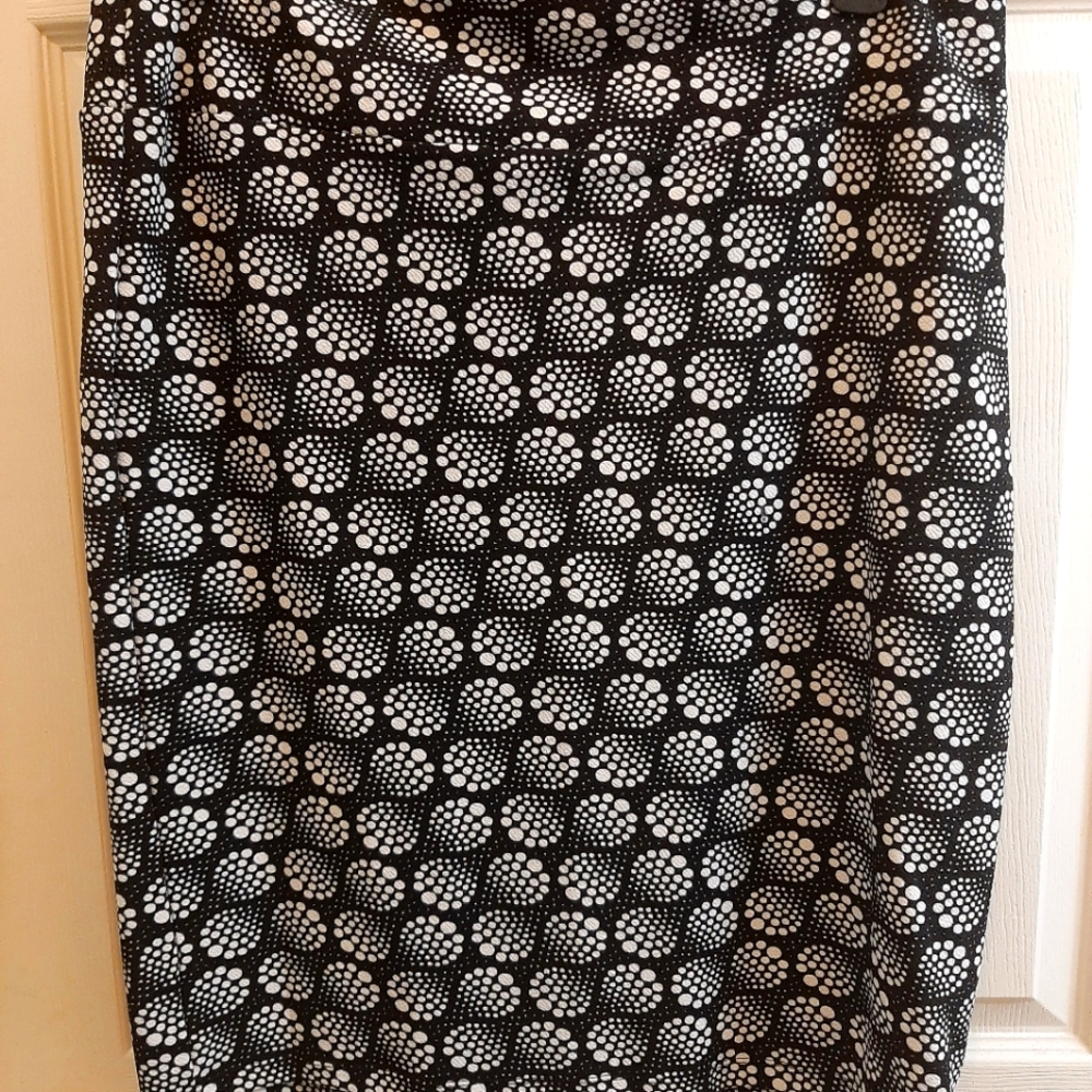 LuLaRoe 2xl Cassy skirt